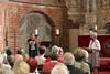 Trompeterin Marie Sibbel und Frau Bärbel Hornemann in der Jacobikirche ©Trompeterin Marie Sibbel und Frau Bärbel Hornemann in der Jacobikirche