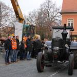 Traktor passiert als erstes die Marienkirchstraße