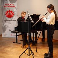 Jugend musiziert - Niclas Gesekus und Annie Hildebrandt.jpg